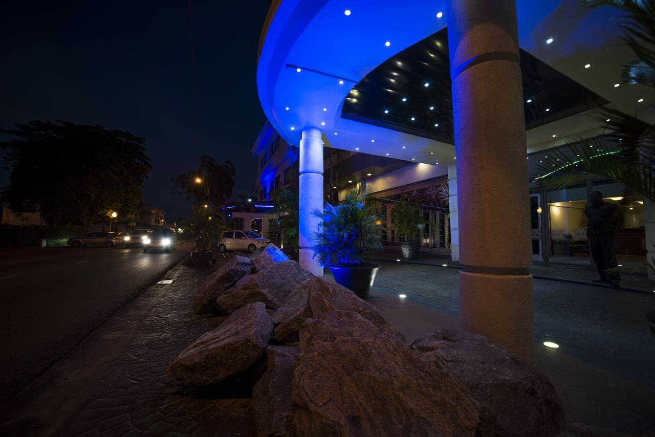 Hotel Elegance Nv Paramaribo Bagian luar foto