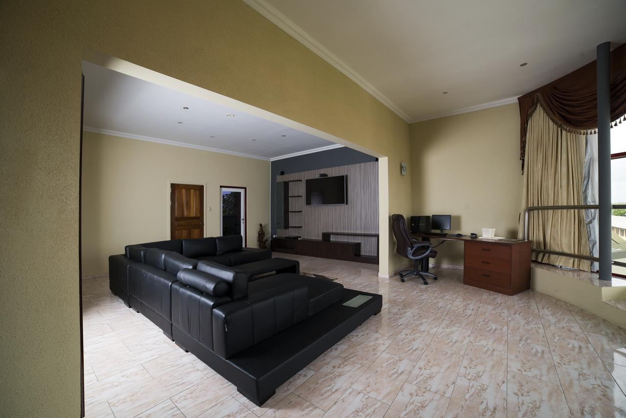 Hotel Elegance Nv Paramaribo Bagian luar foto