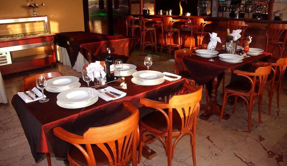 Hotel Elegance Nv Paramaribo Bagian luar foto