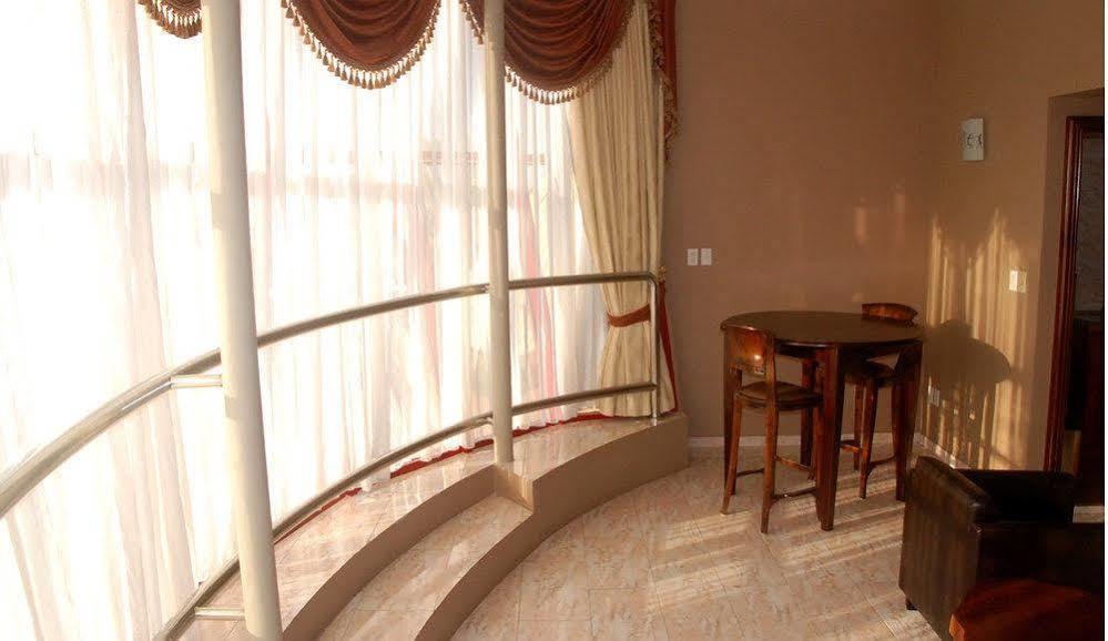 Hotel Elegance Nv Paramaribo Bagian luar foto