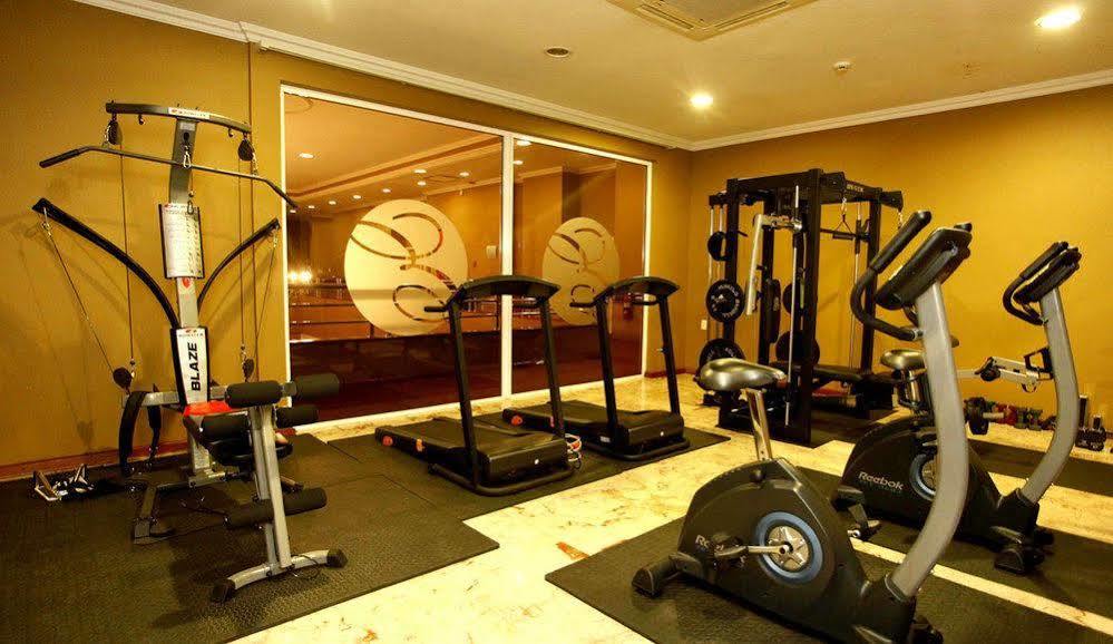 Hotel Elegance Nv Paramaribo Bagian luar foto