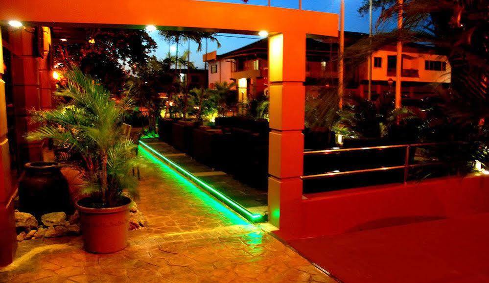 Hotel Elegance Nv Paramaribo Bagian luar foto